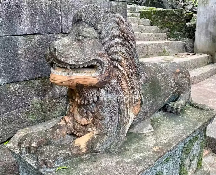 Bich Dong Pagoda near Tam Coc